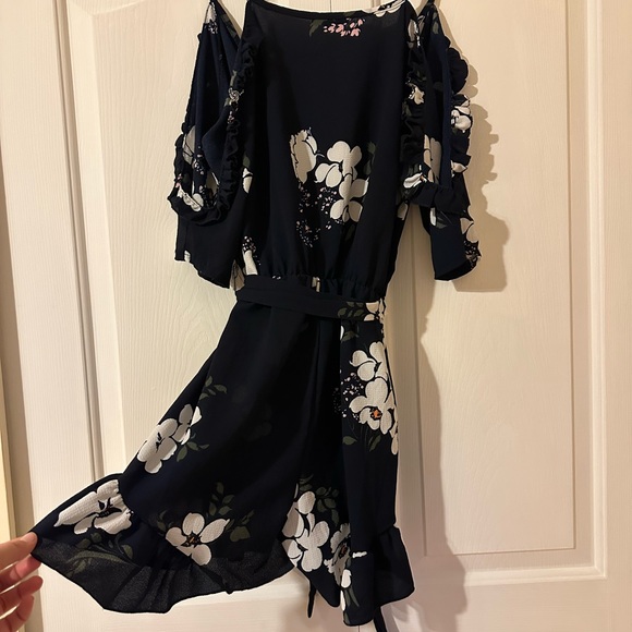 Floral Boohoo Romper - Picture 2 of 3